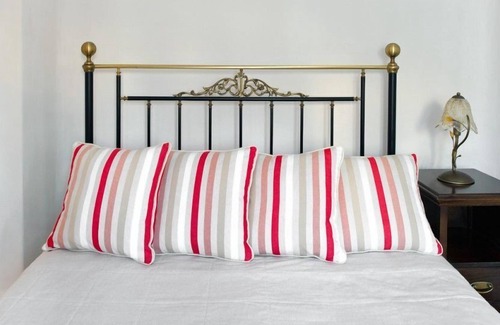 Firostefani Apartment | R 1159 Charon’s Apartment (Maisonette Style) With Break Fast, Sea view & Private Balcony