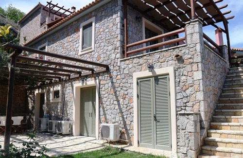 Livadi Villa | R 1254 Villa - Three Bedroom Villa - with Sea View - Mountain View - Garden View (Handicap