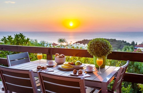 Lavreotiki Villa | R 1302 Anker Red Villa With Safe Deposit Box, Sea view & Sofa Bed