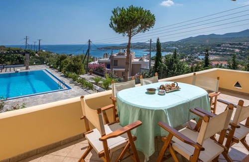 Lavreotiki Villa | R 1309 Doolay Villa Adamite (4 bedroom) With Stereo system with CD, Sea view & Safe Deposit Box