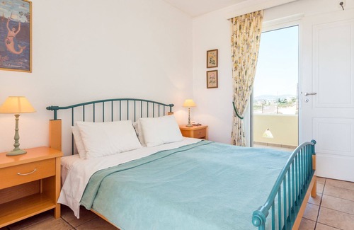 Lavreotiki Villa | R 1309 Doolay Villa Adamite (4 bedroom) With Stereo system with CD, Sea view & Safe Deposit Box