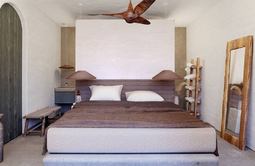 Exo Gialos Villa | R 1487 Two Bedroom Villa with Garden View, Soundproof Windows & House Wine and Fruit Basket upon arr
