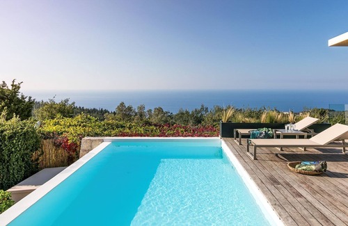 Kavallos Apartment | R 250 Luxury Suite With Private Pool Sea Views of the Ionian Breakfast Inc
