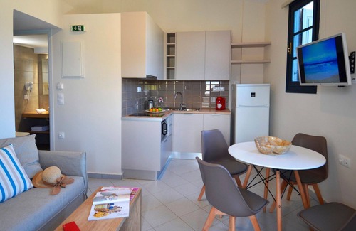 Stalida Villa | R 3013 Villa Eamon with Sea View, Sofa Bed & Soundproof Windows.