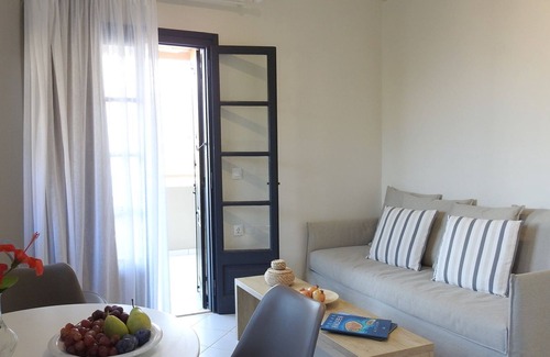 Stalida Villa | R 3013 Villa Eamon with Sea View, Sofa Bed & Soundproof Windows.