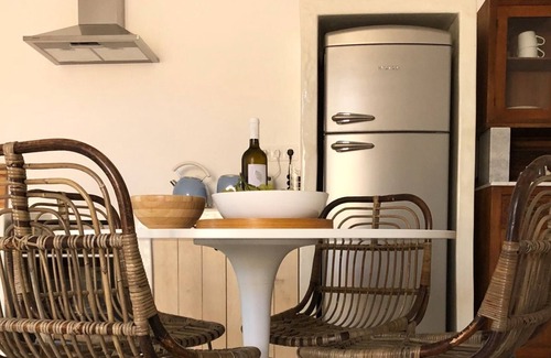 Antiparos Apartment | R 450 Classic 2 bedroom Apartment with Sea View