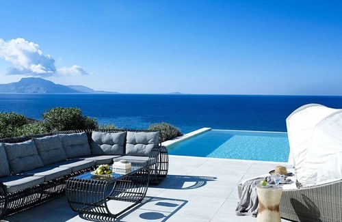 Karpathos Villa | R 561 Infinity Villa with Private Pool Air Con Free WIFI