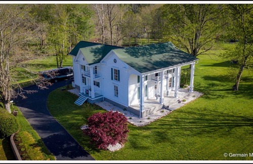 Mountain City House | R. H. Donnelly Estate *** ENTIRE HOME ***