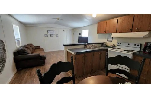 Sabinal House | "R" - Place on 127
