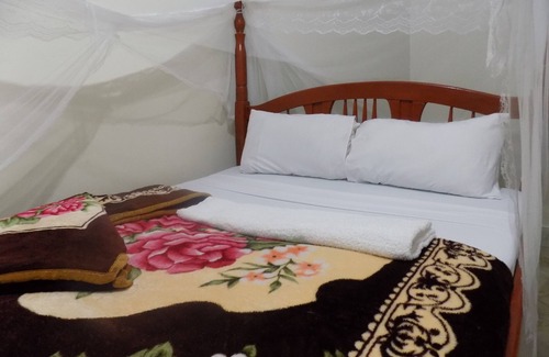 Mbale Bed & Breakfast | R & R Gardens