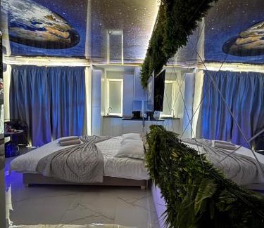 Baia Mare Apartment | R U B I room by 50 shades