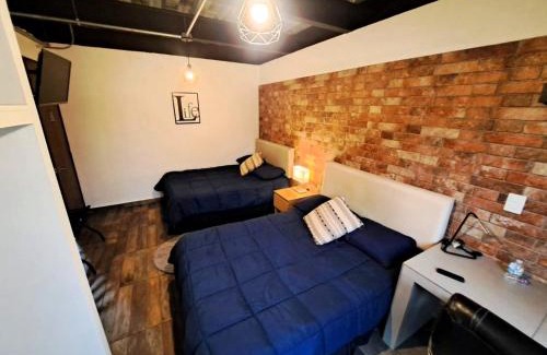 Ciudad Lopez Mateos Apartment | R05-C46 STUDIO DOBLE frente al ITESM CEM Estudiantes Empresas Ejecutivos Familias Turistas Nómadas BIENVENIDOS! UBICACIÓN ESTRATÉGICA 10min Izcalli-15min Esmeralda-20min Sátelite-25min AIFA