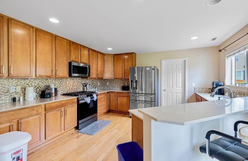 Renton House | R1: Leverage Villa