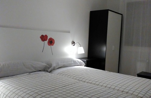 Lucero Apartment | R3 Two rooms with garage and elevator, ready to move into