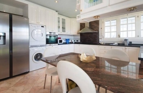 Calafell Villa | R60 Villa con jardín y piscina