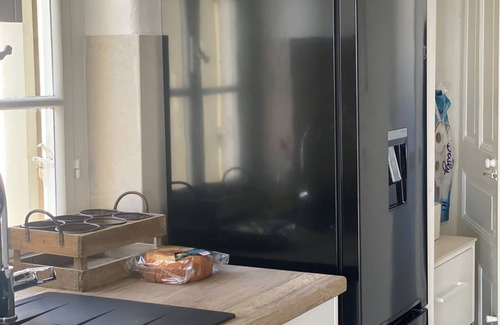 Apollonia Apartment | Rabagas House - In The Heart of Apollonia