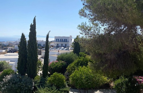Apollonia Apartment | Rabagas House - In The Heart of Apollonia
