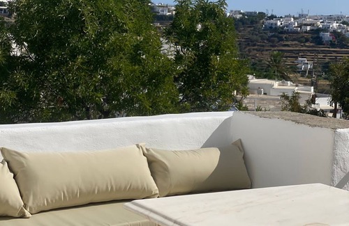 Apollonia Apartment | Rabagas House - In The Heart of Apollonia