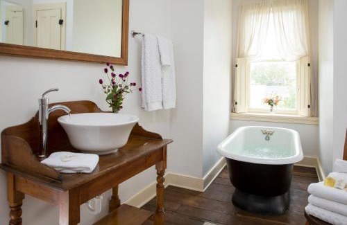 Downtown Baltimore Bed & Breakfast | Rachael's Dowry Bed and Breakfast