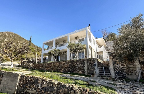 Orma Apartment | Raches sea view apartment