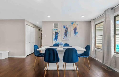 Wasco House | Radiance - 4BR Single Level Home