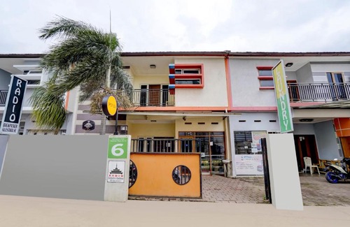 Cimahi Hotel | Radio Backpacker Guesthouse Syariah
