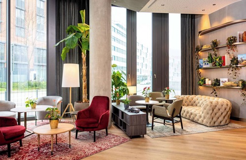 Feuerbach-Ost Hotel | Radisson Blu Hotel At Porsche Design Tower Stuttgart