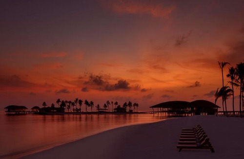 Huruelhi Island Resort | Radisson Blu Resort Maldives