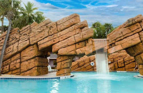 Port Canaveral Resort | Radisson Resort at the Port