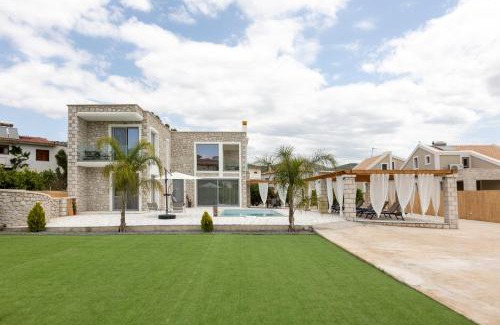 Drepano Villa | Rafaelia Premium villa with private pool in Drepano