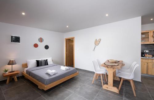 Olympiada House | Rafaelo Pool Side Villas
