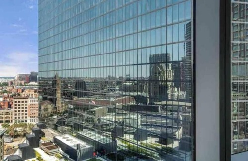 Back Bay East Condo | Raffles Pied-A-Tier Studio