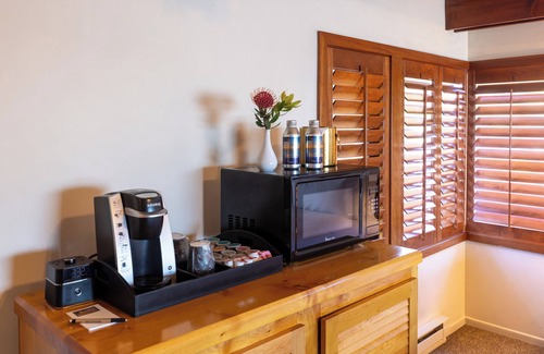 Ragged Point Hotel | Ragged Point Inn and Resort