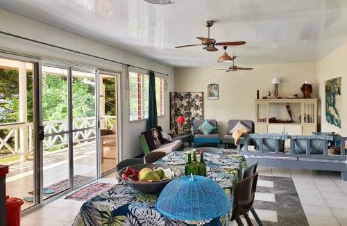 Opoa House | RAIATEA, OPOA, Fare Rêvé, Bord de mer