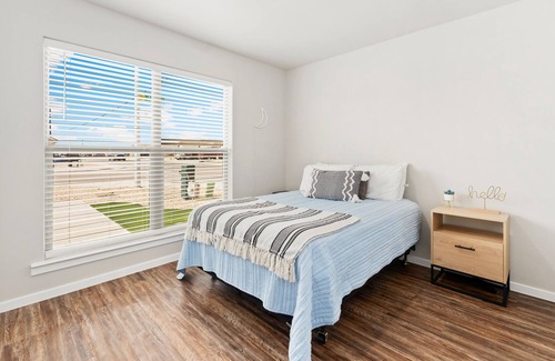 Lubbock House | RaiderBNB- Centrally Located! NEAR TTU w/ Garage Parking
