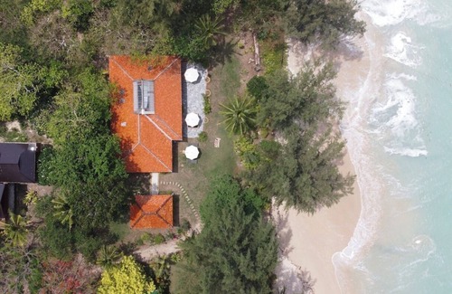 Krabi House | Railay Beach House Fabulous Sea and Cliff Views, Lovely Decor 4 bdr-2 Bath RBC