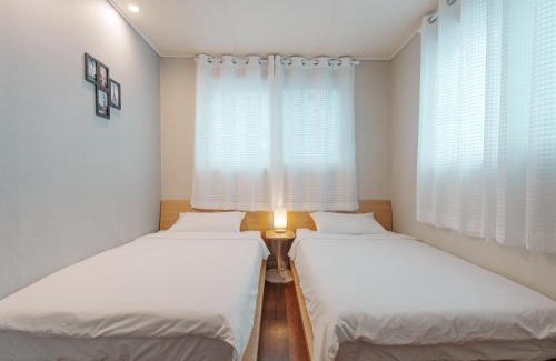 Unseo-dong House | Rain Boots Guest House