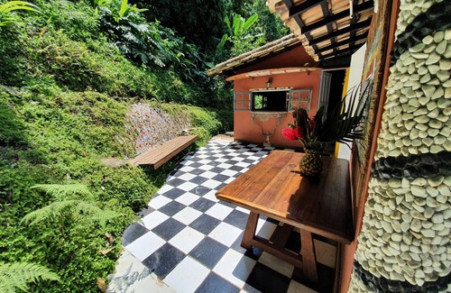 Gavea Cottage | Rain Forest Paradise Rustic and Charming