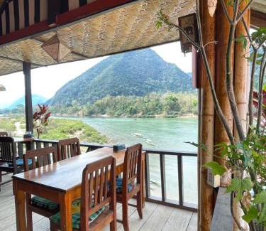 Muang Ngoi Neua House | Rainbow Guesthouse