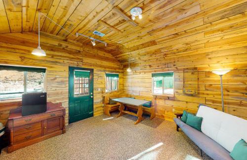 Cripple Creek House | Rainbows End