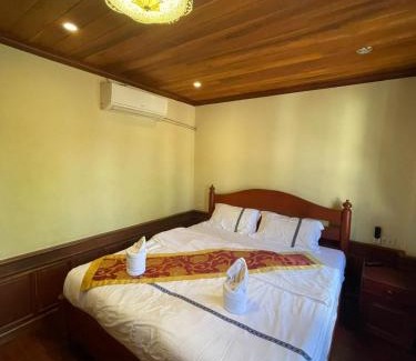 Luang Prabang Cabin | RainForest Guest Lodge