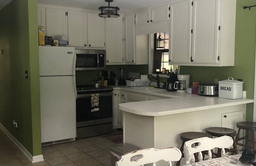 Pikeville Cottage | Raised, fully stocked woodland cottage@Fall Creek Falls!NEW HOT TUB!NO PET FEE!