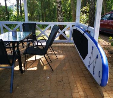 Sulejow Apartment | Raj nad wodą linia brzegowa, Deska SUP, grill altana hamaki ognisko BRZÓZKI 2, miejsce dla max 6 osób i dwójki dzieci, jedna sypialnia z małymi łóżkami