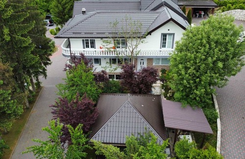 Sarajevo Apartment | Rakovica Resort - Apartment with Shared Pool 1
