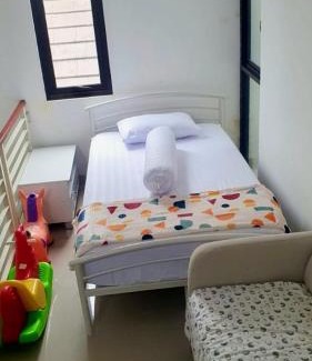 Malang House | RAM Homestay Sharia, 5 Adults 1 Child, Ideal Stay Between Bromo & South Malang Beaches
