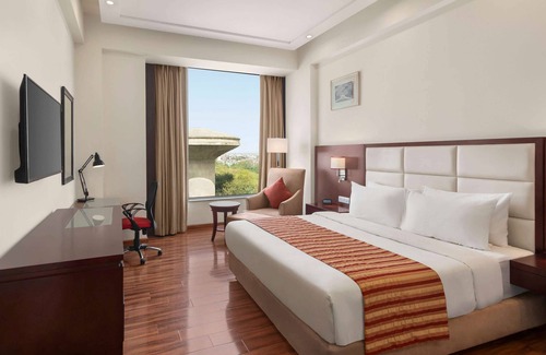 Pitampura Hotel | Ramada by Wyndham New Delhi Pitampura