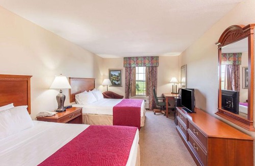 Sparta Hotel | Ramada by Wyndham Sparta At Speedway