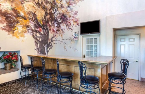 Sparta Hotel | Ramada by Wyndham Sparta At Speedway