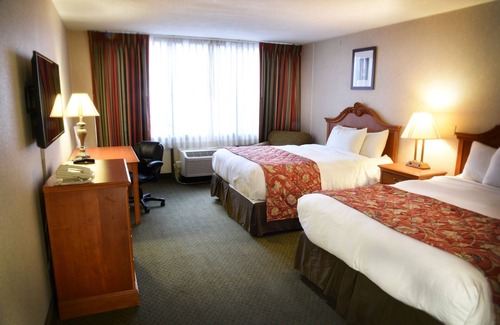 Triangle Hotel | Ramada by Wyndham Triangle/Quantico