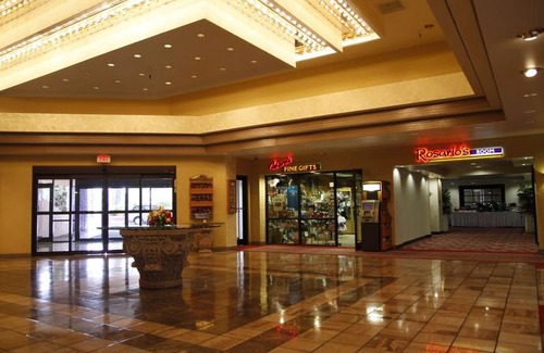 Tucson Hotel | Ramada by Wyndham Viscount Suites Tucson East